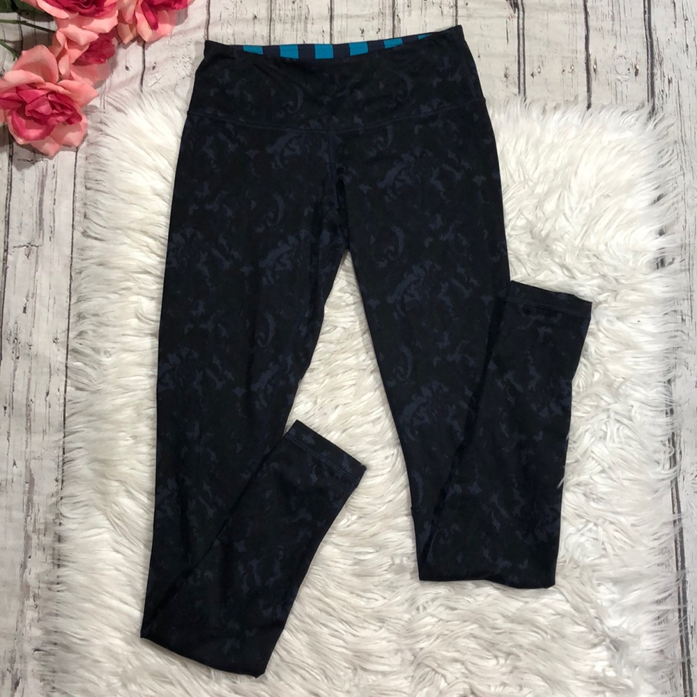 Lululemon Wunder Under Reversible Blue Leggings
